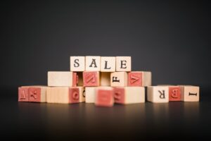 بیش فروشی (Upsell) و فروش مکمل (Cross-Sell) چیست؟